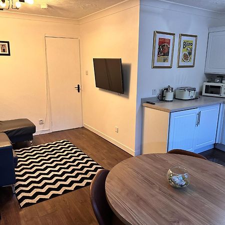 Brightcentral Apartment With Parking Glasgow Extérieur photo