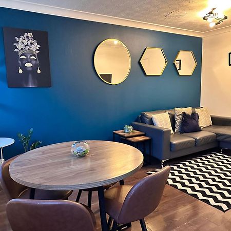 Brightcentral Apartment With Parking Glasgow Extérieur photo