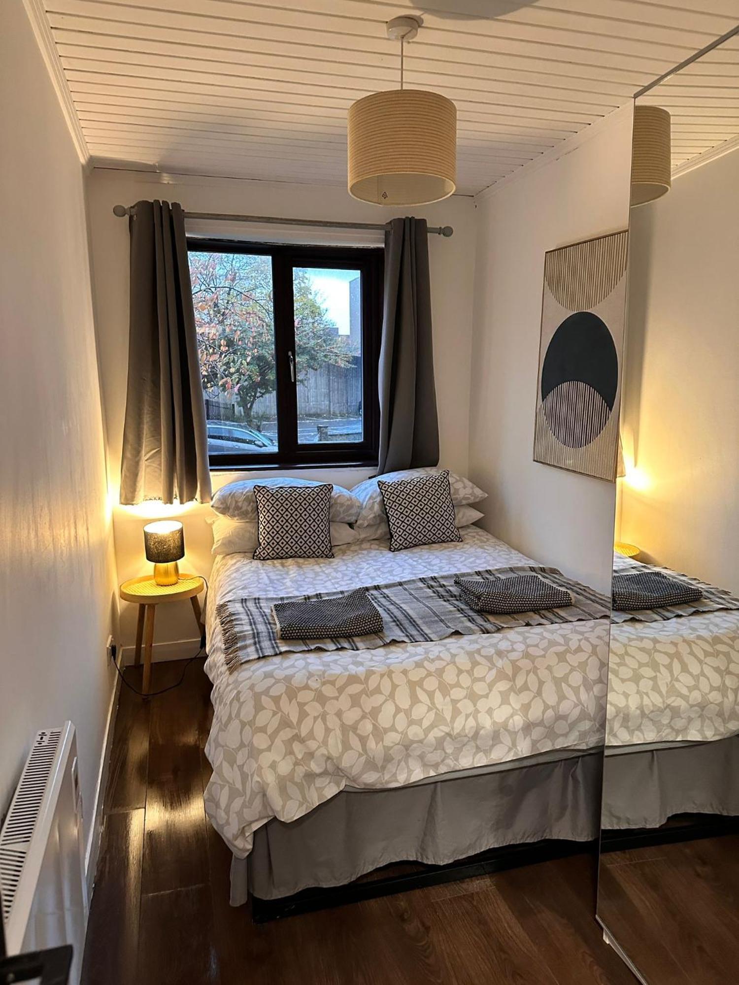 Brightcentral Apartment With Parking Glasgow Extérieur photo